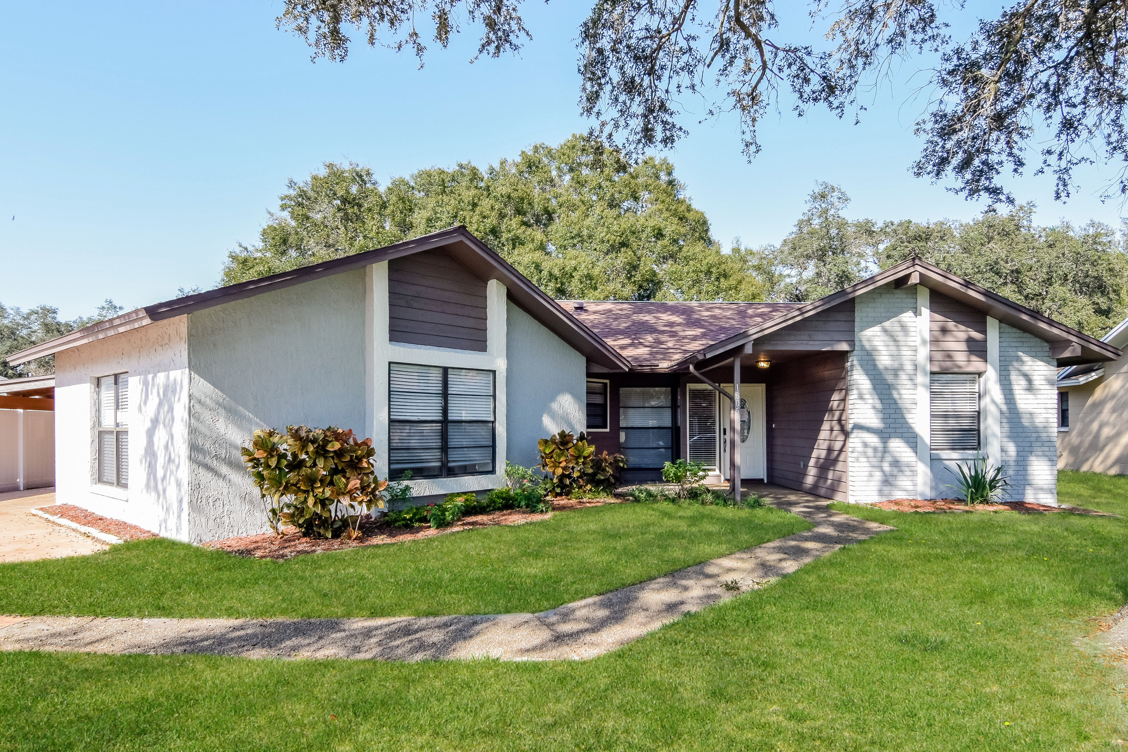 1805 Lake Crest Ave Brandon, FL 33510